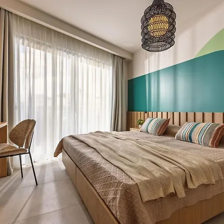 Bella Vista Building B - 100m From Solomos Square, By Zantewize